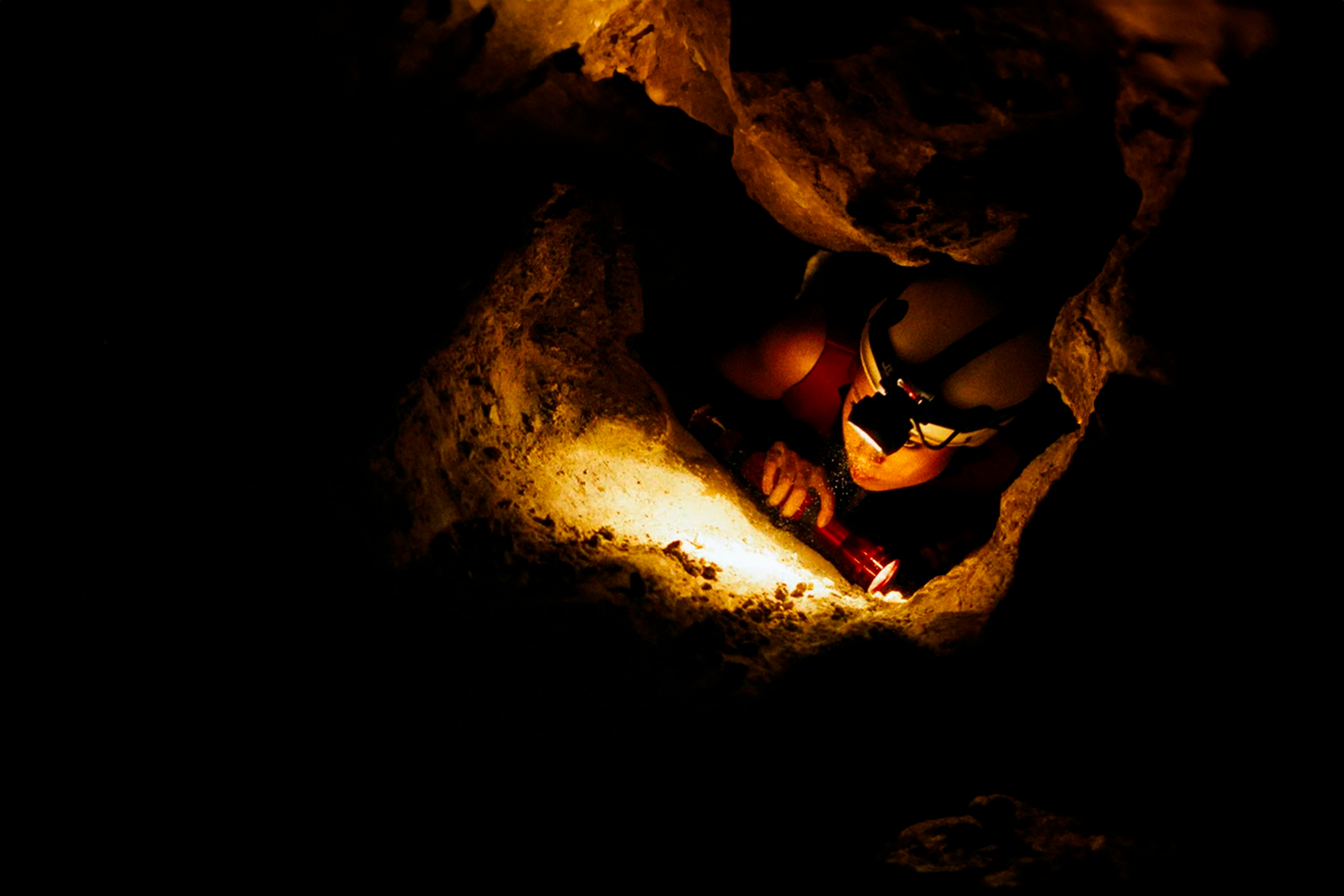 Claustrofobia: conheça a caverna mais apertada do mundo